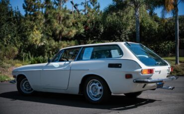 Volvo-1800es-1973-California-White-Blue-7