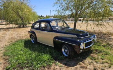 Volvo-1962-black-3