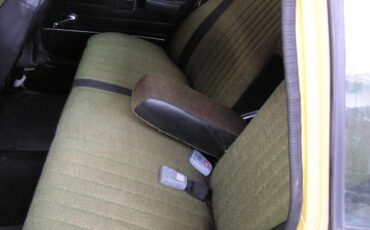 Volvo-1973-yellow-6
