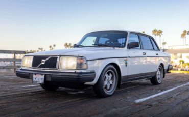 Volvo-1991-white-1