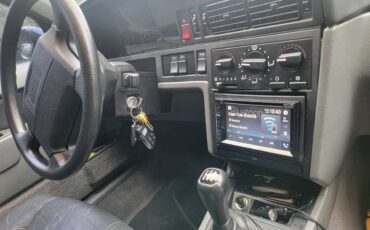 Volvo-1994-blue-2