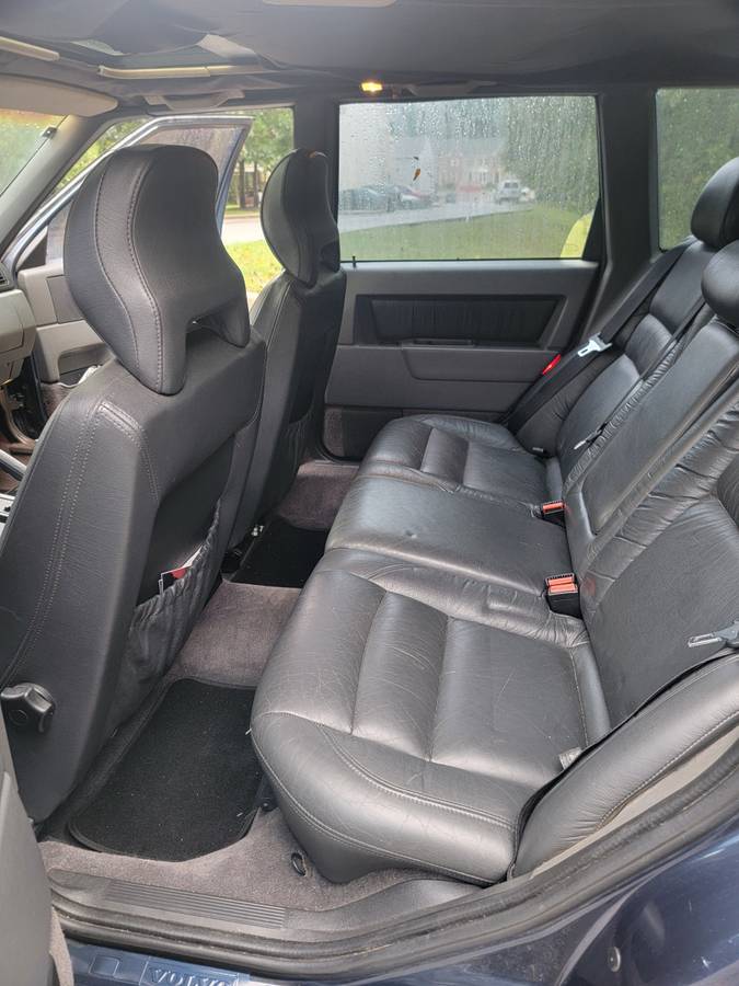 Volvo-1994-blue-4