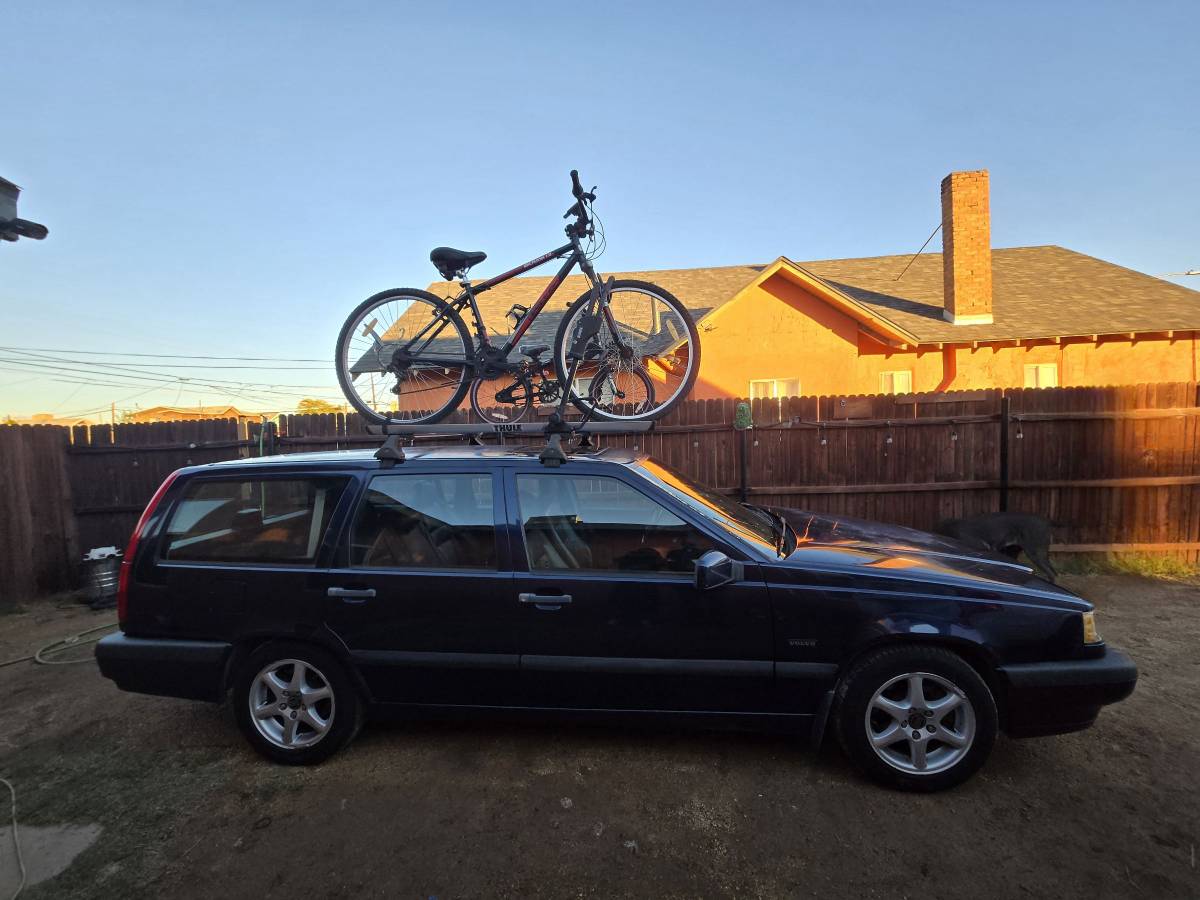 Volvo-1996-blue-10