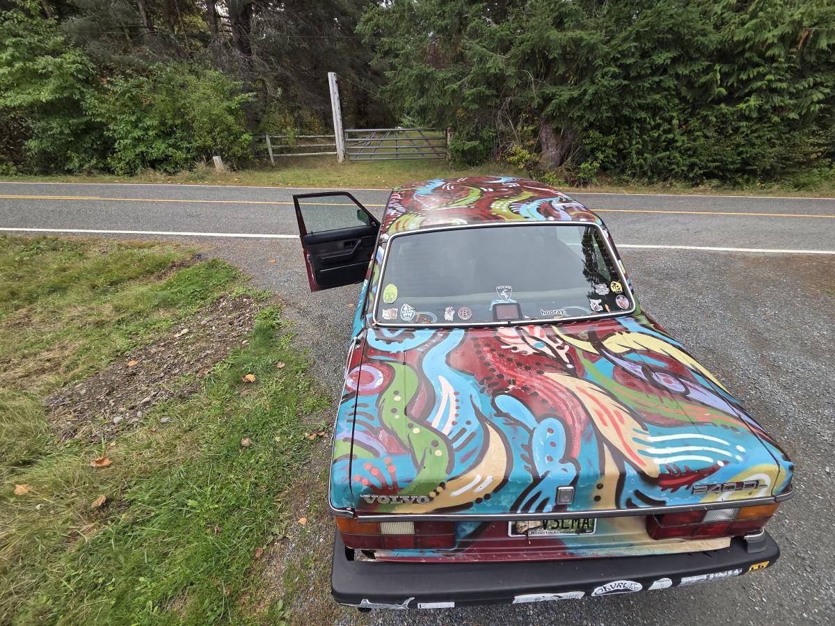 Volvo-240-1988-custom-10