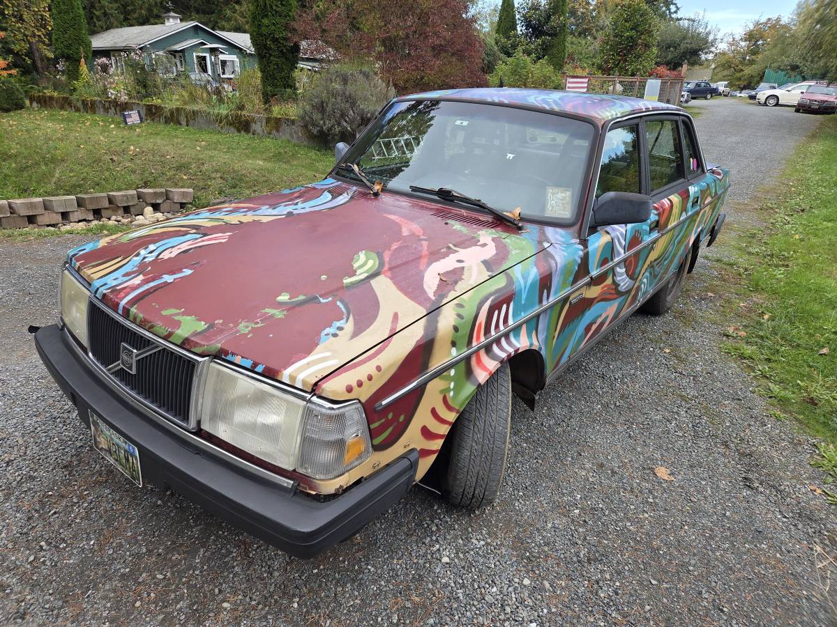 Volvo-240-1988-custom-2