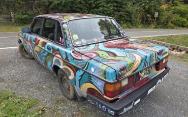 Volvo-240-1988-custom-3