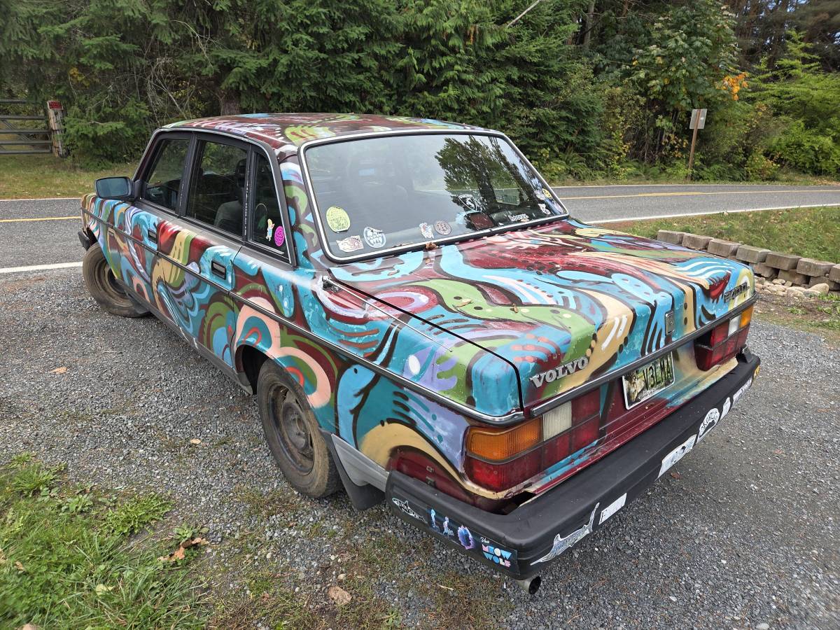 Volvo-240-1988-custom-3