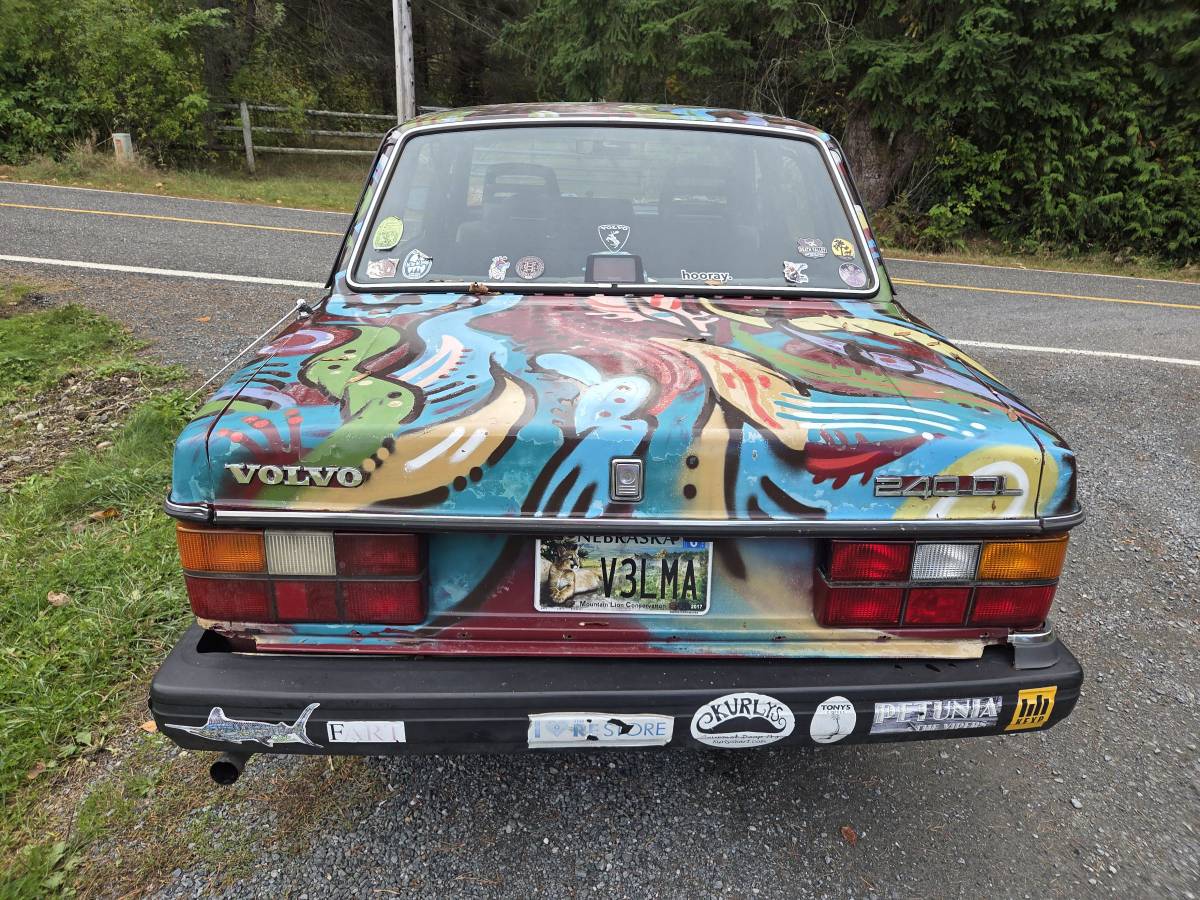 Volvo-240-1988-custom-4