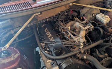 Volvo-240-1989-red-1