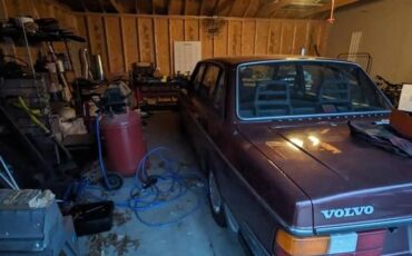 Volvo-240-1989-red-3