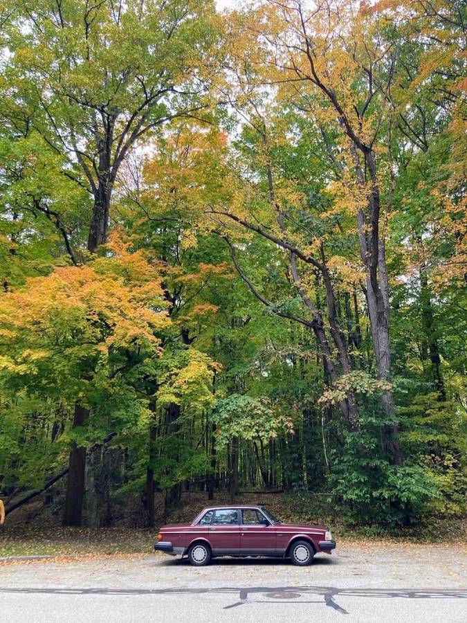 Volvo-240-1989-red-5