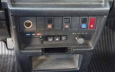 Volvo-240-1991-12