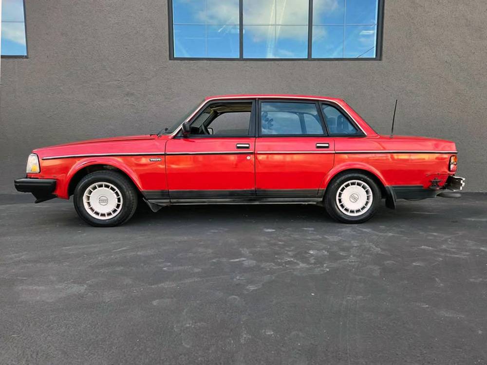 Volvo-240-1991-2