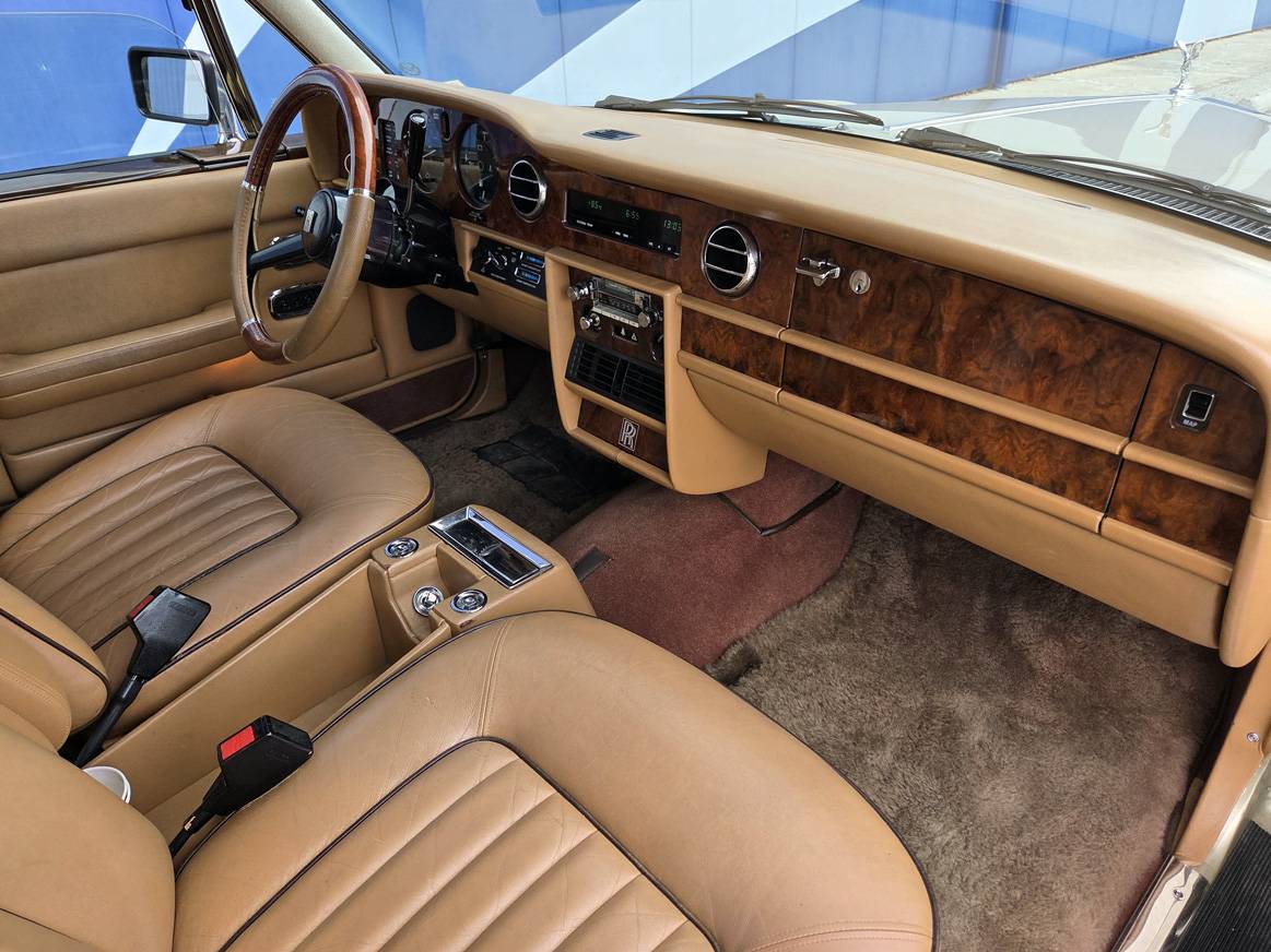 Volvo-240-1991-21