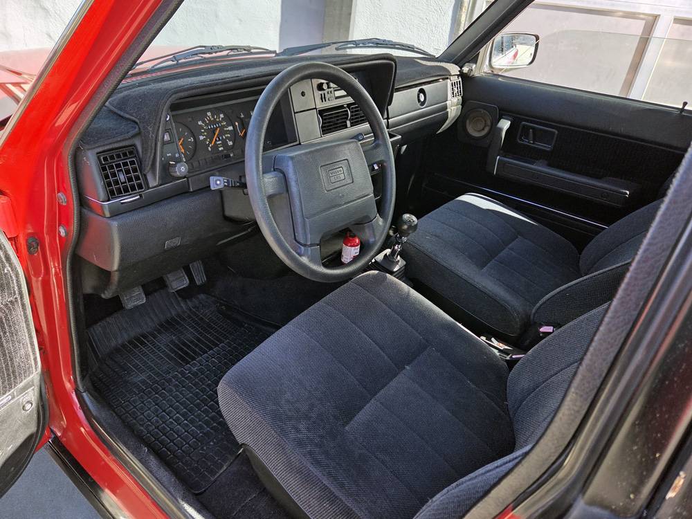 Volvo-240-1991-7