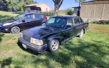 Volvo-240-1992-black-8