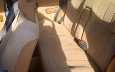 Volvo-240-1993-3