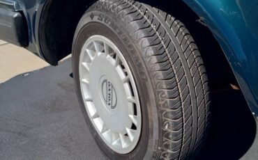 Volvo-240-1993-4
