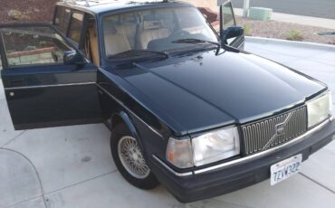 Volvo-240-1993-green-1