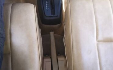 Volvo-240-1993-green-11