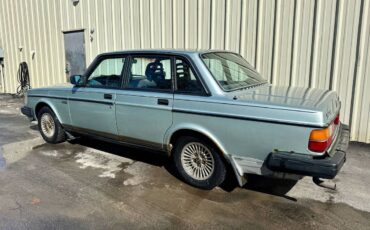 Volvo-240-dl-1987-15