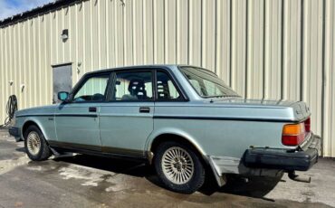 Volvo-240-dl-1987-2