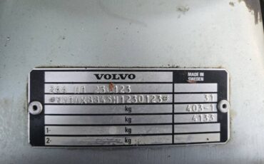 Volvo-240-dl-1987-20