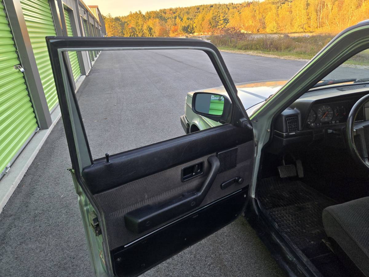 Volvo-240-dl-1987-22