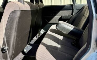 Volvo-240-dl-1987-25