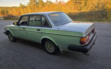 Volvo-240-dl-1987-3