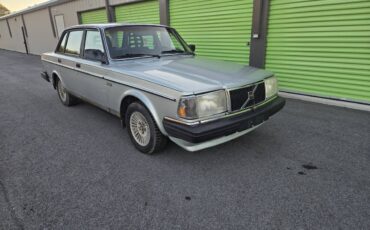 Volvo-240-dl-1987-4