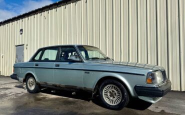 Volvo-240-dl-1987-4