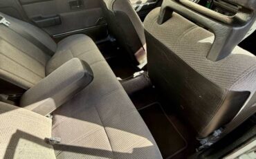 Volvo-240-dl-1987-58