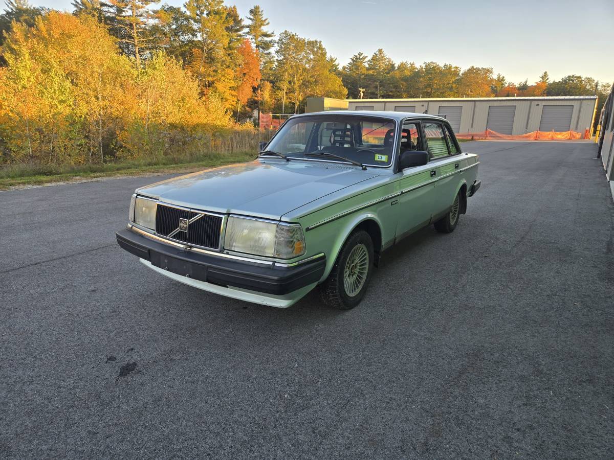 Volvo-240-dl-1987-6