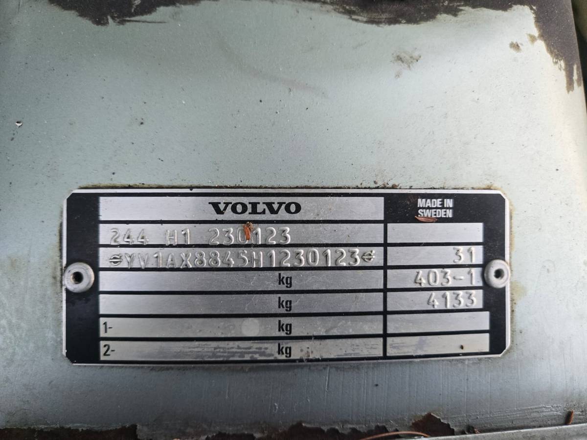 Volvo-240-dl-1987-8