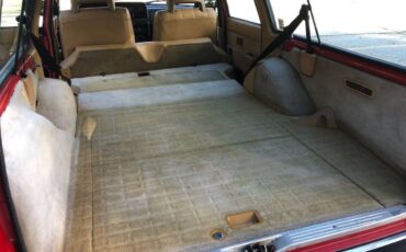 Volvo-240-series-1993-red-16