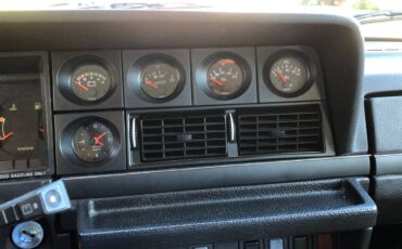 Volvo-240-series-1993-red-17