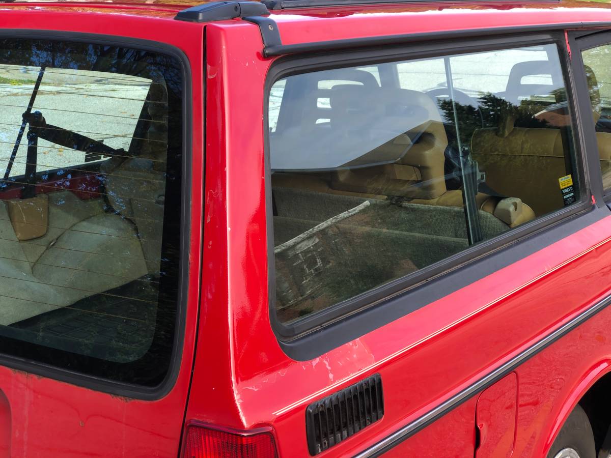 Volvo-240-series-1993-red-7