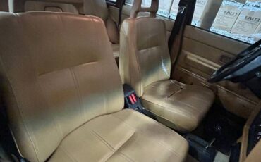 Volvo-240-series-cb-1981-brown-16