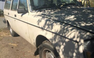 Volvo-240-wagon-1980-brown-13