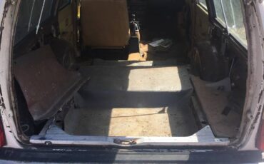 Volvo-240-wagon-1980-brown-16