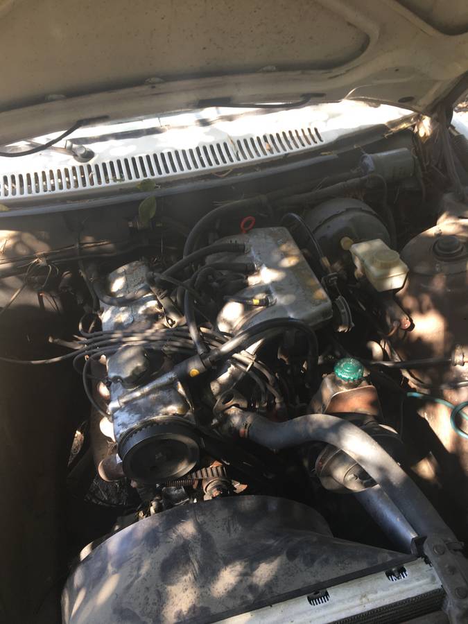 Volvo-240-wagon-1980-brown-5