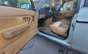 Volvo-240-wagon-1986-6