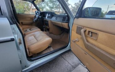 Volvo-240-wagon-1986-7