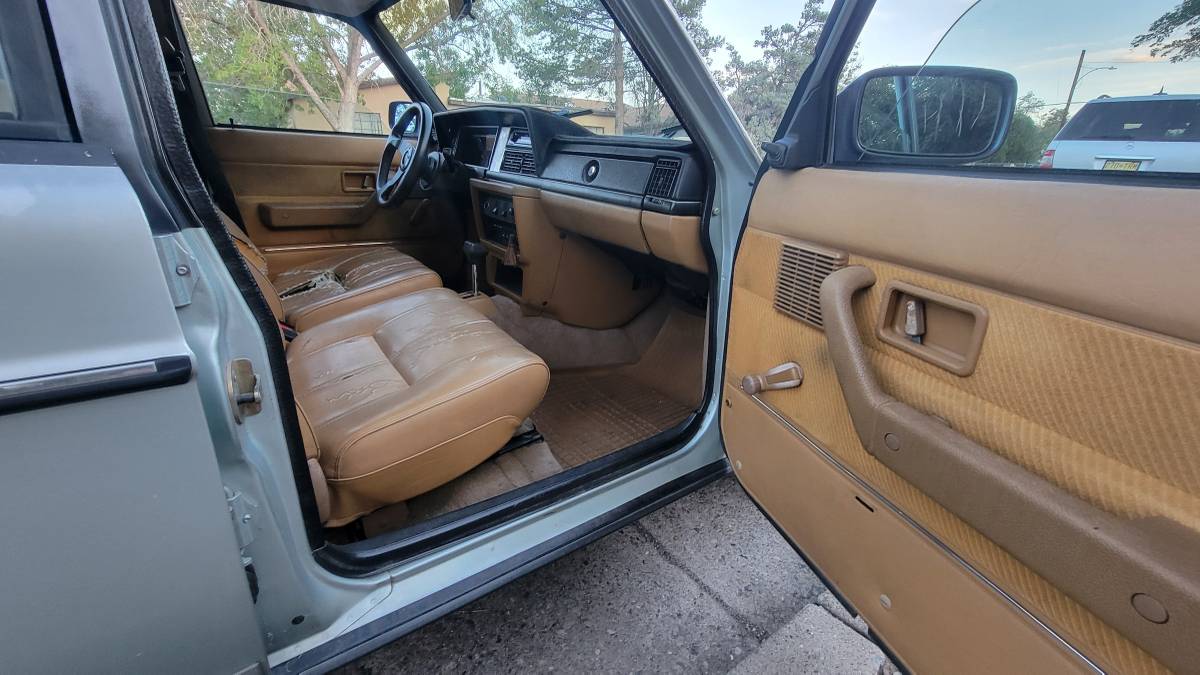 Volvo-240-wagon-1986-7