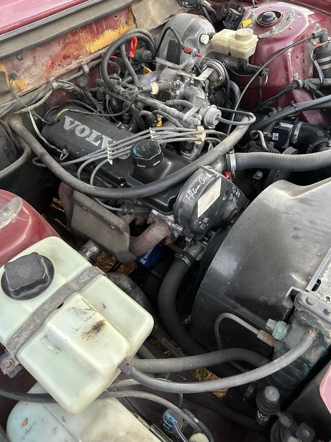 Volvo-240-wagon-1990-red-7