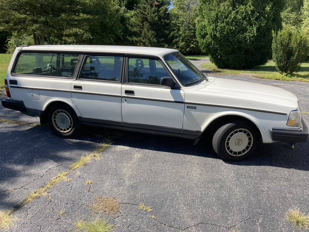Volvo-240-wagon-1992-4