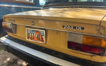 Volvo-244-dl-1978-yellow-4
