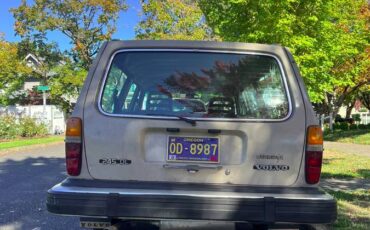 Volvo-245-1979-brown-2