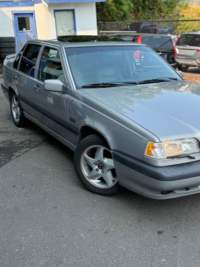 Volvo-850-series-1996-grey-10